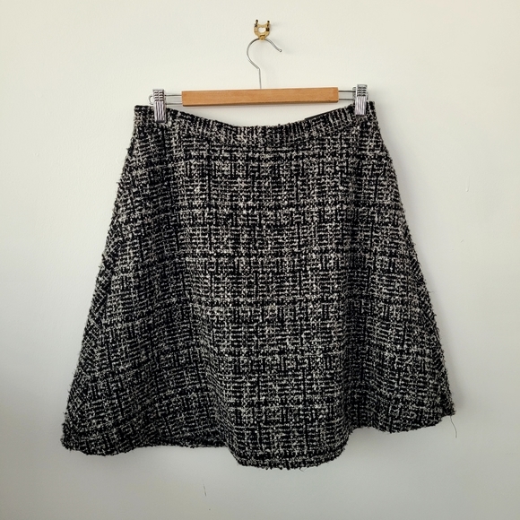 Banana Republic Size 6 tweed skirt - Picture 1 of 2